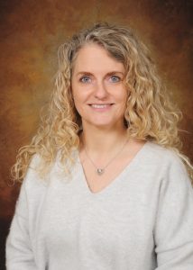Mrs Danielle Lewis